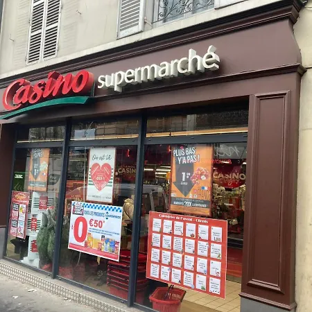 Studio Calme Et Eclaire Proche De Nation C Apartmán *